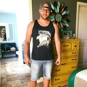 Meet your Posher, Jonathan